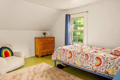 Welcome to The Farmhouse on Crawford, a beautifully renovated - photo 25