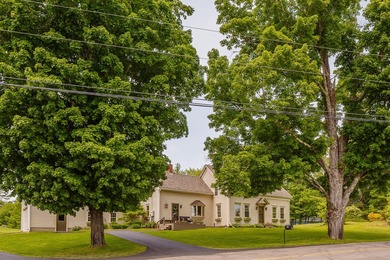 Welcome to The Farmhouse on Crawford, a beautifully renovated - photo 39