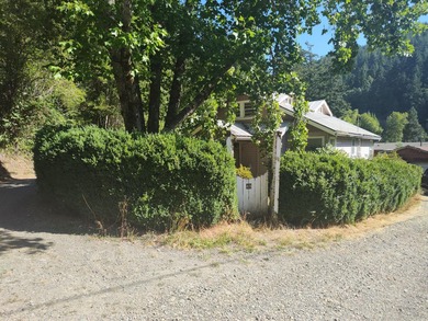 Lots of opportunity with this property located in Suntan Glen - photo 3