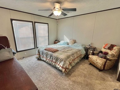 Welcome to a charming East Texas retreat offering easy living in - photo 14