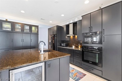 The best of both worlds: minutes to the beach without island