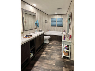 Welcome to a charming East Texas retreat offering easy living in - photo 17