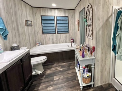 Welcome to a charming East Texas retreat offering easy living in - photo 19