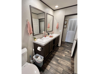 Welcome to a charming East Texas retreat offering easy living in - photo 23