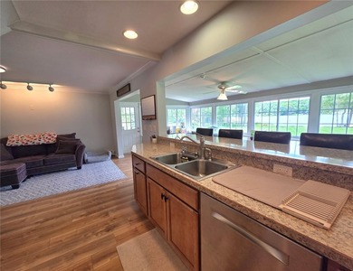 LIVING LIFE MORE ON SOMERSET LAKE!! Welcome to this beautifully - photo 24