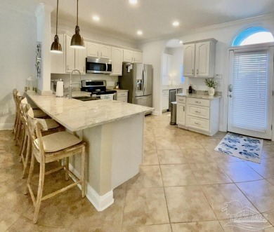 Enjoy coastal living at the gated waterfront community of Banana - photo 5