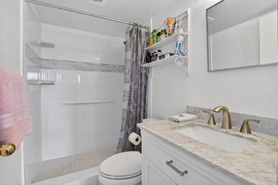 Welcome Home!! This is a beautiful 2 bedrooms and 2 bathrooms - photo 16