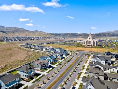 SELLER is OFFERING $8,000 toward CLOSING COSTS when you use our - photo 6