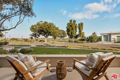 Set within the prestigious Dover Shores enclave and directly - photo 18