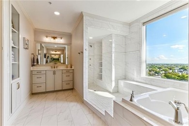 Luxury Lakefront Living in this meticulously maintained - photo 18