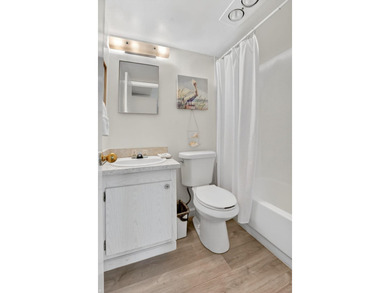 Welcome Home!! This is a beautiful 2 bedrooms and 2 bathrooms - photo 21