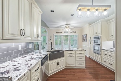 Welcome to Lake Redwine, one of Newnan's most desired - photo 3
