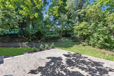 Move right into this beautifully updated split-level home - photo 23