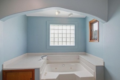 Never before offered on the market, this one-owner, custom-built - photo 26
