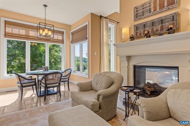 **Capture the Essence of Luxury & Fine Living in this Elegant - photo 28