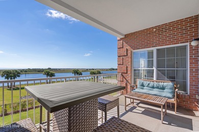 Welcome to Seaside Landing, where this unit offers breathtaking