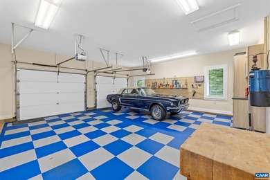 **Capture the Essence of Luxury & Fine Living in this Elegant - photo 43