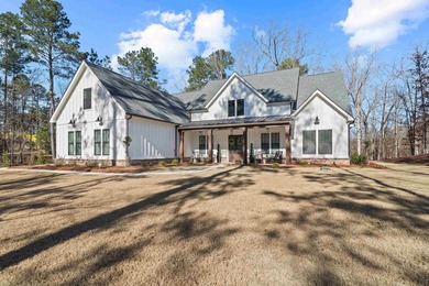 Lake Oconee Home For Sale in Greensboro Georgia