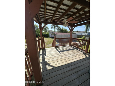 If you are looking for a spacious home, on a spacious lot - photo 10