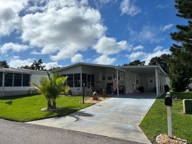 Lake Mariana Home For Sale in Lake Alfred Florida