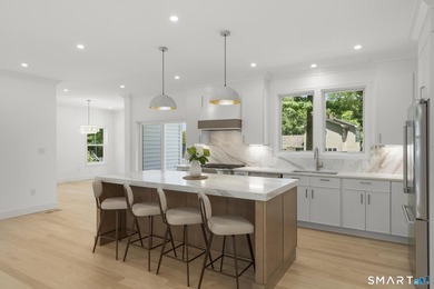 Experience exceptional contemporary design and detail in this - photo 13