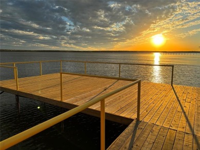 Lake Home For Sale in Quinlan, Texas