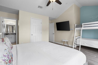Turnkey  Townhouse | Gated Community | Walk to Beach Fully - photo 22