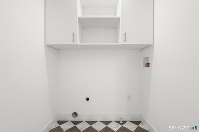 Experience exceptional contemporary design and detail in this - photo 27