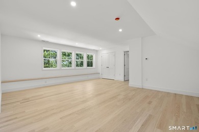 Experience exceptional contemporary design and detail in this - photo 29