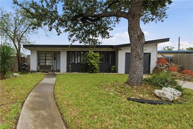 Built in 1955 with originality still intact, this 3 bedroom 1.5 - photo 1