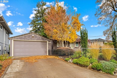 Lake Home For Sale in Fairview, Oregon