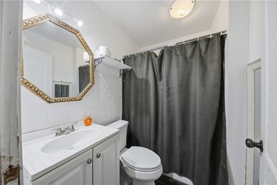 Built in 1955 with originality still intact, this 3 bedroom 1.5 - photo 10