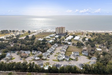 Turnkey  Townhouse | Gated Community | Walk to Beach Fully - photo 50