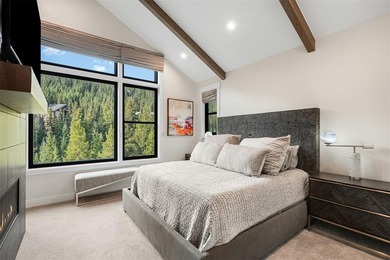 Mountain Modern luxury in one of Keystone's most coveted - photo 4