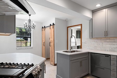 BEING SOLD AS-IS Welcome to this beautifully 3-bedroom, 2-bath - photo 12