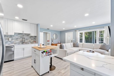 Beautifully renovated 2-bedroom, 2-bath home with a flex room in - photo 14