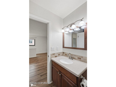 This Condo has it all! The Seller spared no expense when - photo 15