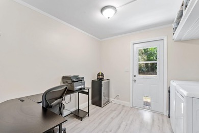 Beautifully renovated 2-bedroom, 2-bath home with a flex room in - photo 17
