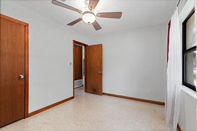 BEING SOLD AS-IS Welcome to this beautifully 3-bedroom, 2-bath - photo 26