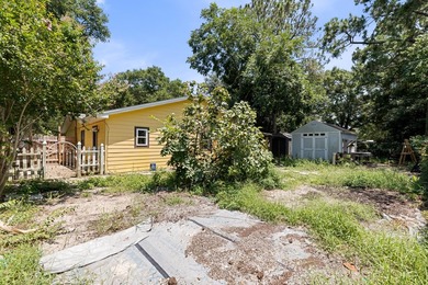 BEING SOLD AS-IS Welcome to this beautifully 3-bedroom, 2-bath - photo 31