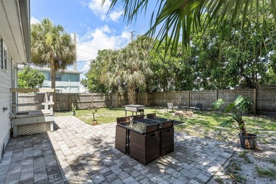 Beautifully renovated 2-bedroom, 2-bath home with a flex room in - photo 31
