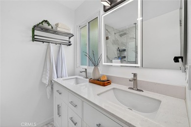 Summer Special! Welcome to this beautifully upgraded turnkey - photo 32
