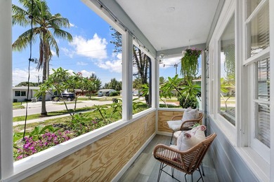 Beautifully renovated 2-bedroom, 2-bath home with a flex room in - photo 32