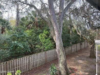 Updated 2/2 condo with tenant through 4/30/2027 (6.6 percent Cap - photo 33