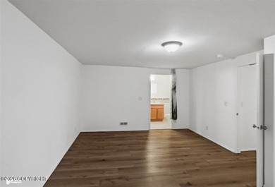 This Condo has it all! The Seller spared no expense when - photo 35