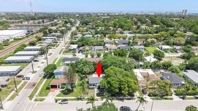 Beautifully renovated 2-bedroom, 2-bath home with a flex room in - photo 36