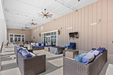 Welcome to 845 Laquinta Loop, a beautifully maintained home - photo 46
