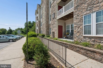 Sought after top floor, corner unit in Courtyards At Waverly - photo 3