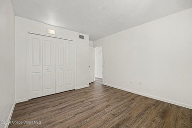 FIRST-FLOOR CONVENIENCE! NEWER A/C UNIT, STUNNING STONE - photo 15