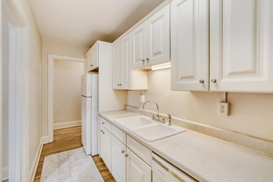 ELEGANT AND SECURE ART DECO BLDG.LARGE CO-OP UNIT HAS HARDWOOD - photo 6